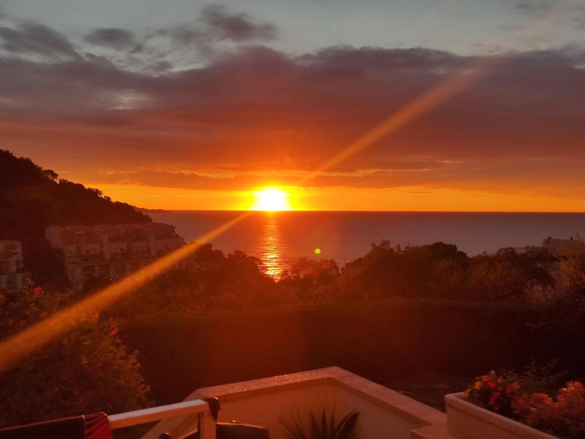 Apartamento Con Piscina - Tossa - Magnificas Vistas Al Mar Жирона Экстерьер фото